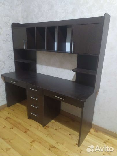 Компьютерный стол для двоих