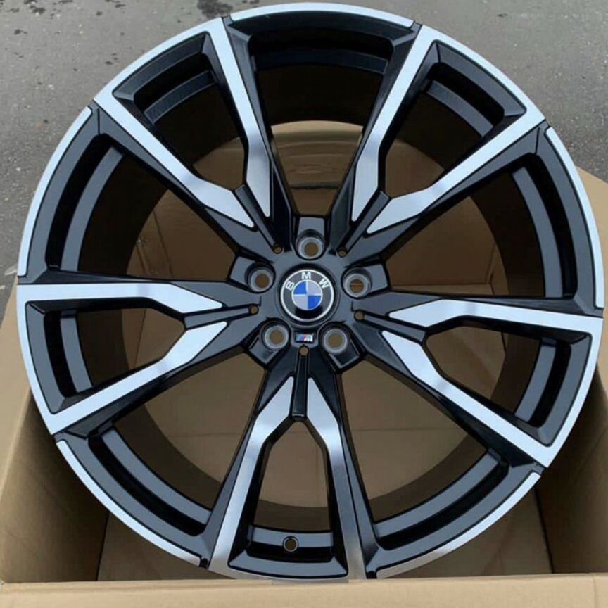 Литые диски BMW 10×R22 5×112