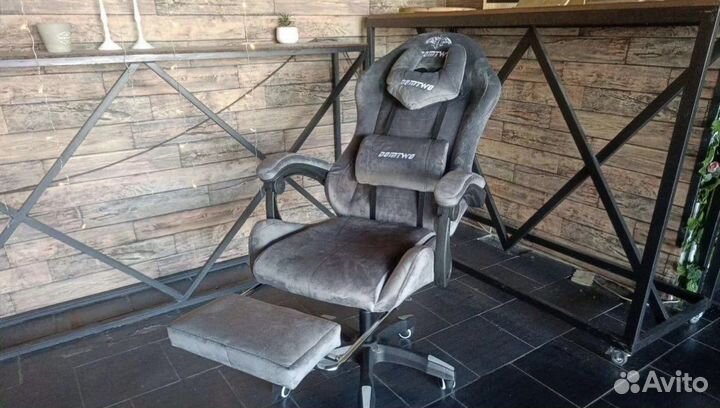 Компьютерное кресло новое игровое