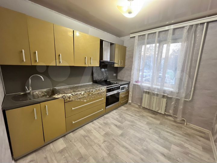 4-к. квартира, 75 м², 1/5 эт.