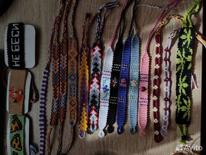 Браслет фенечка из мулине