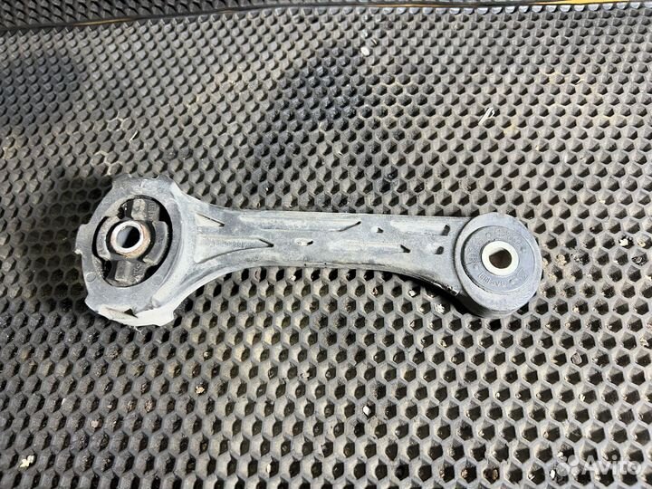 Подушка двигателя subaru legacy 2