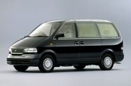 Nissan Largo III (1993—1999) Минивэн