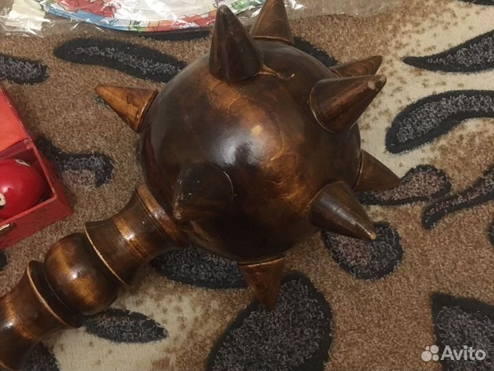 Булава, китайский фонарь, шары, зажигалка