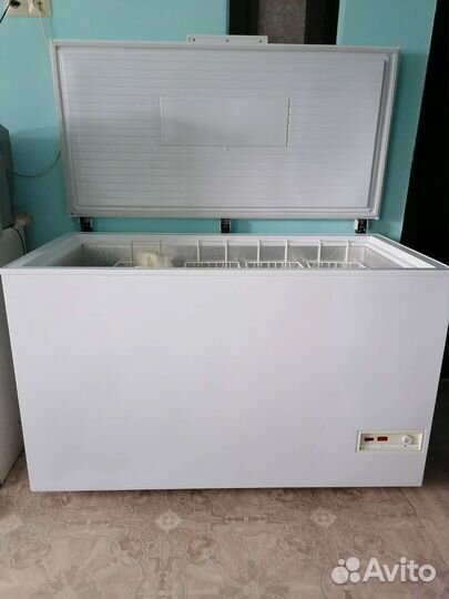 Морозильный ларь с глухой крышкой бу