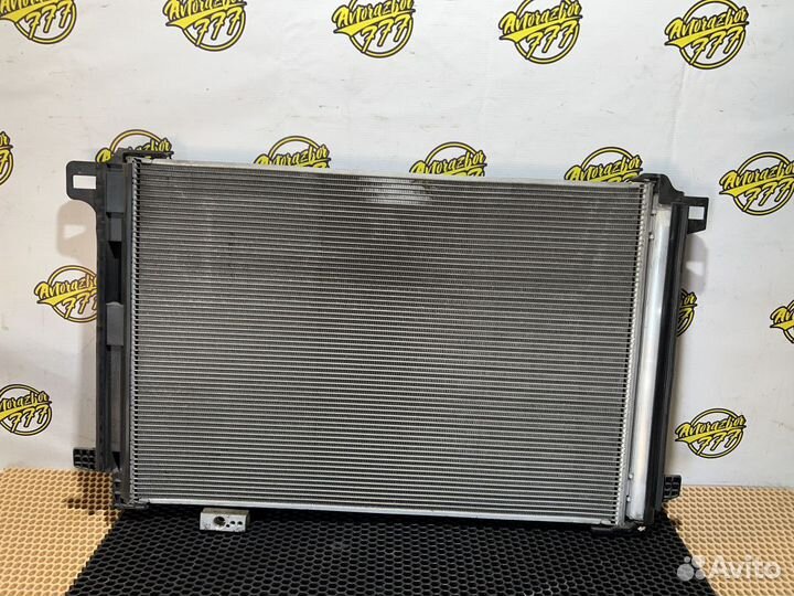 Радиатор кондиционера Mercedes C-class W204