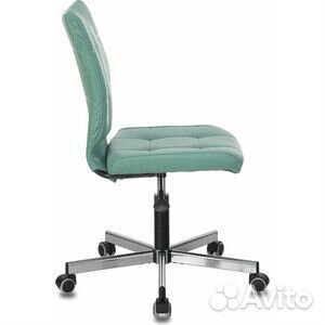 Кресло без подлокотников