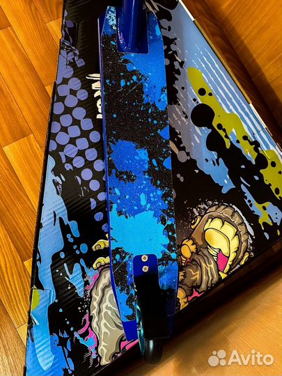 Трюковой самокат новый