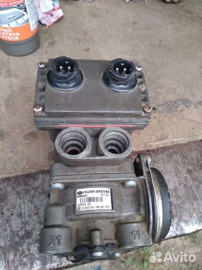 Главный тормозной цилиндр на Мерседес Атего