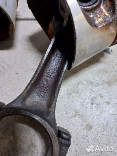 Поршня с шатунами ваз 21083