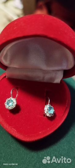 Серебряные серьги с крупным фианитом