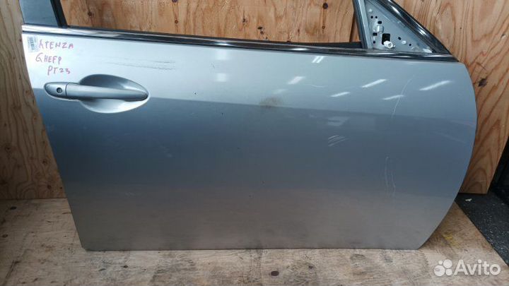 Дверь боковая прав. перед. mazda atenza