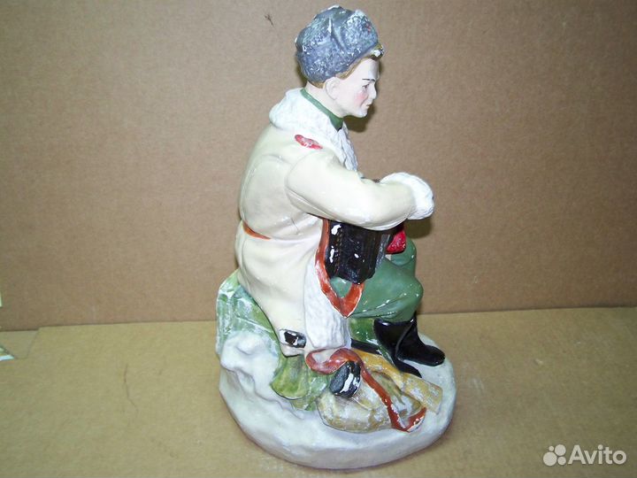 Гипсовая статуэтка солдат