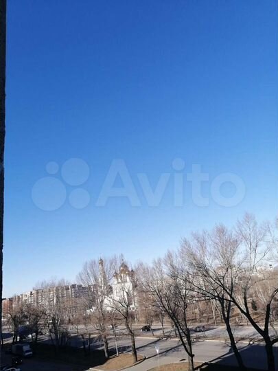 2-к. квартира, 65 м², 4/9 эт.