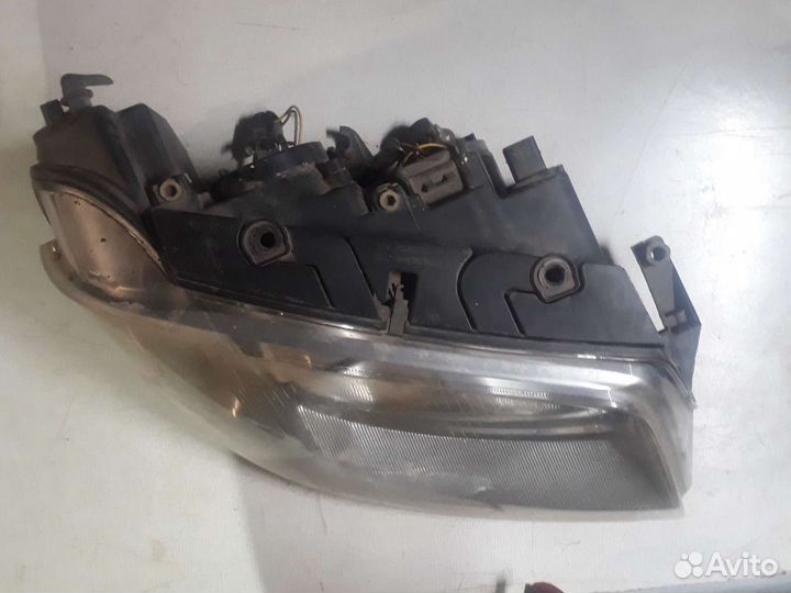 Фара wv b5 правая