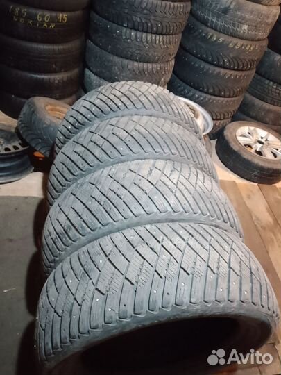 Goodyear Ultragrip Ice Arctic 225/55 R17