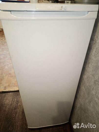 Холодильник неисправный