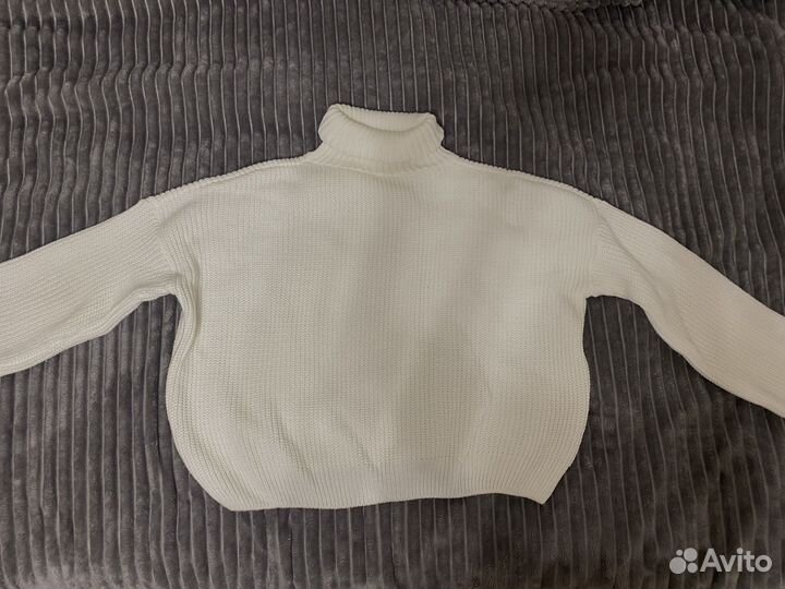 Свитер женский