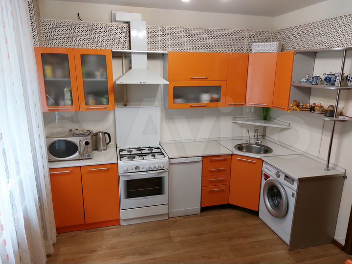 3-к. квартира, 82,9 м², 1/3 эт.