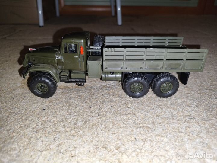 Модель краз-255Б