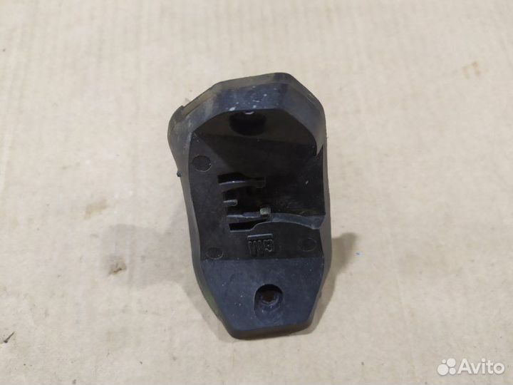 Замок открывания лючка бензобака Opel Corsa D