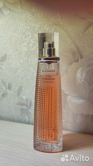 Givenchy Live Irresistible Eau De Parfum