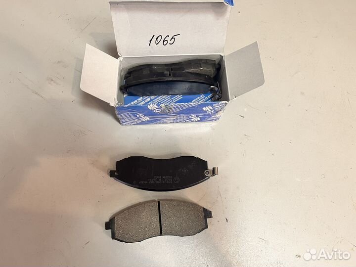 Колодки торм. nissan Maxima QX (A32) 2.5/3.0/V6