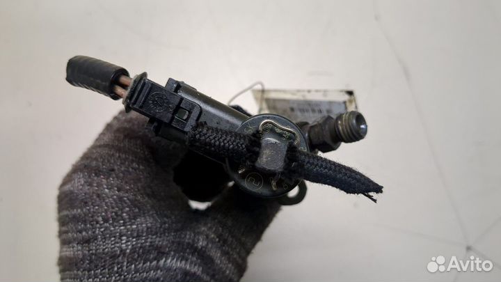 Форсунка топливная Volvo XC90, 2004