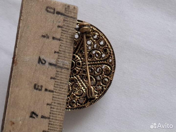 Брошь винтаж Чехословакия пекинской стекло ажурная
