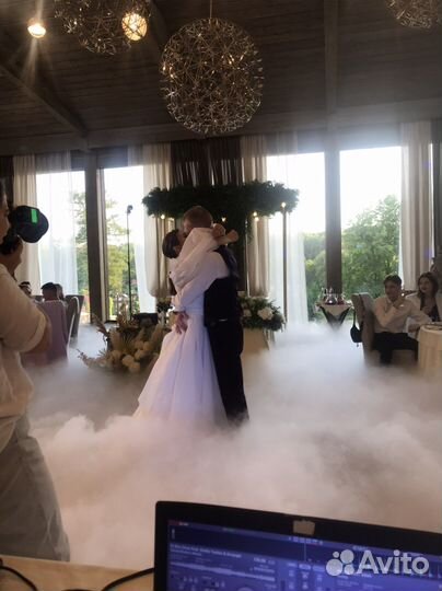 Тяжелый дым и холодные фонтаны на свадьбу