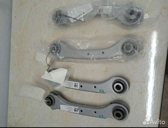 Поперечный задний рычаг Chevrolet Malibu 9