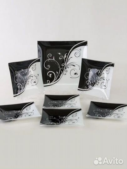 Тарелка стеклянная квадратная, черно белая, Инь