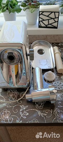 Электромясорубка