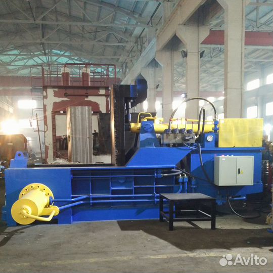 Пакетировочный пресс для металлолома