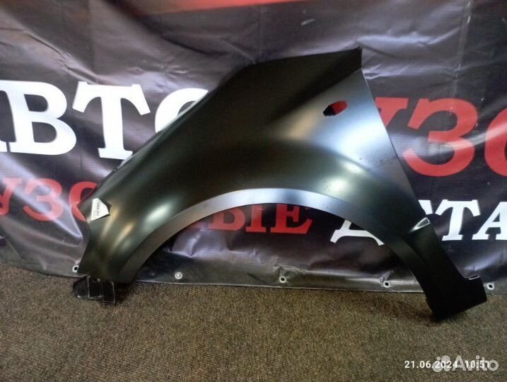 Крыло переднее левое Suzuki Sx 4 2006