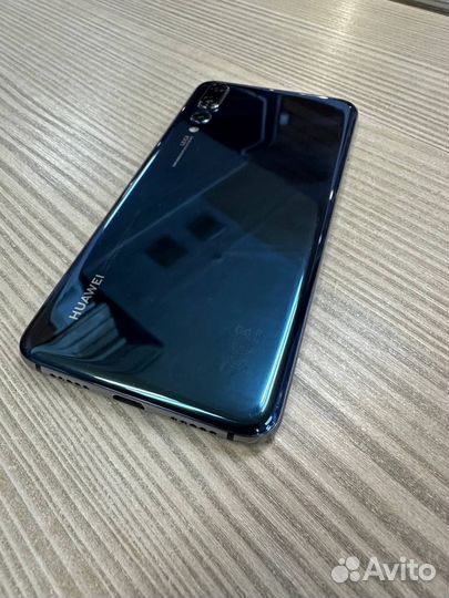 HUAWEI P20 Pro, 6/128 ГБ