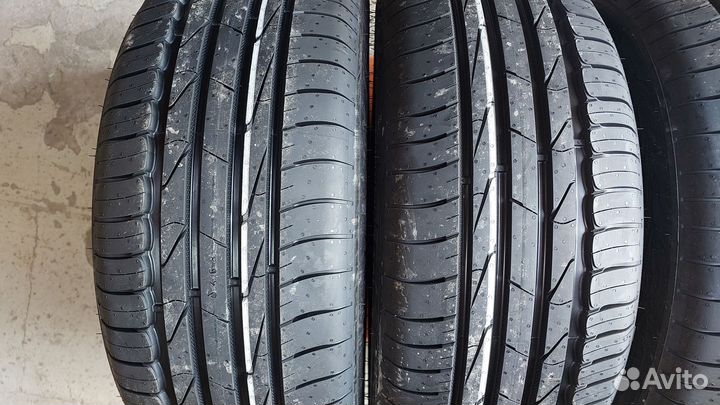 Ikon Tyres Autograph Aqua 3 215/50 R17 95V