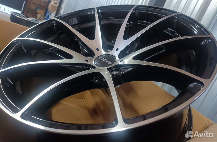 Литьё новое rays r-18 (5x114,3) 4шт