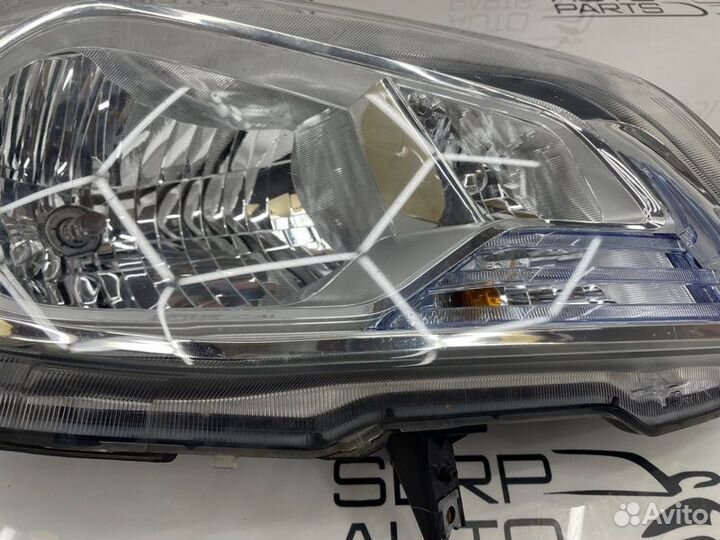 Фара, Suzuki SX4/S-Cross 2014