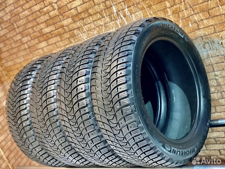Michelin X-Ice North 3 215/55 R17 98T