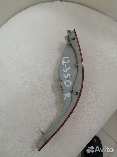 Повторитель в бампер правый Toyota Sprinter AE100