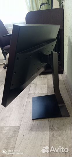 Монитор samsung 32дюйма