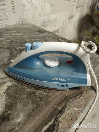 Утюг с отпаривателем