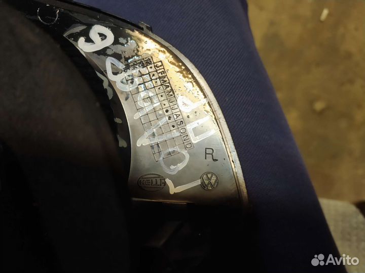 Фонарь задний правый VW Golf 6