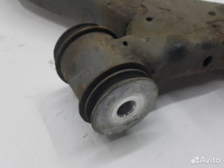 Рычаг подвески нижний передний левый Lexus Is