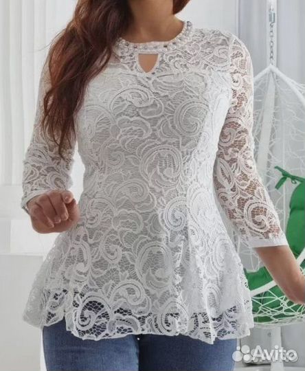 Белая кружевная блузка
