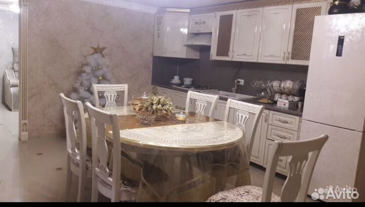 Стол,стулья