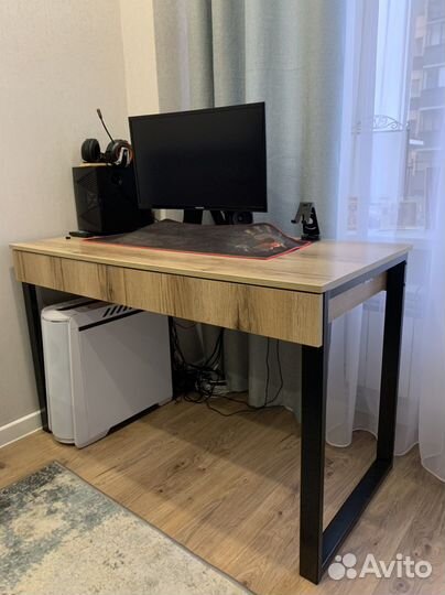 Стол письменный Hoff Shadow