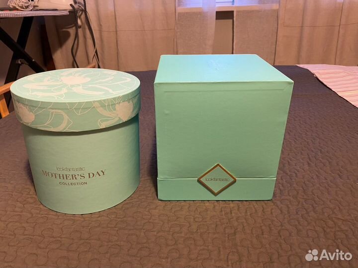 Подарочные коробки