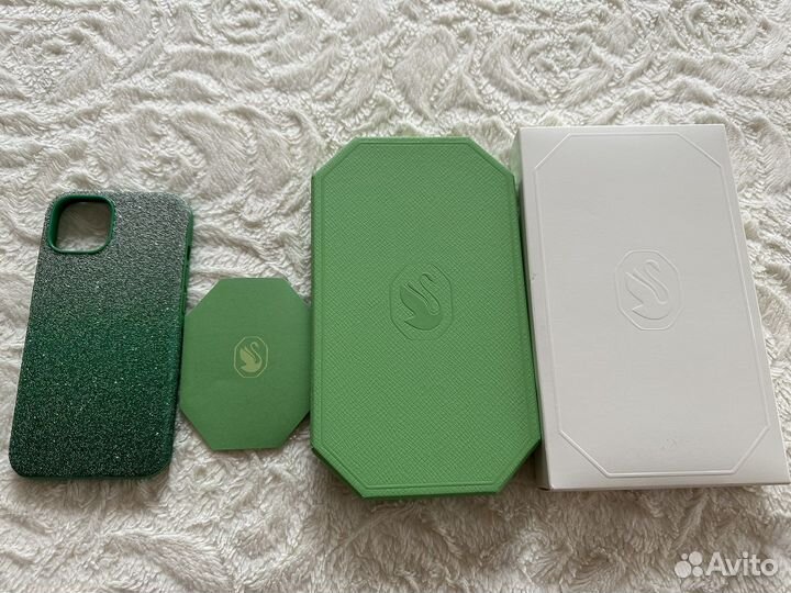 Чехол Swarovski на iPhone 14